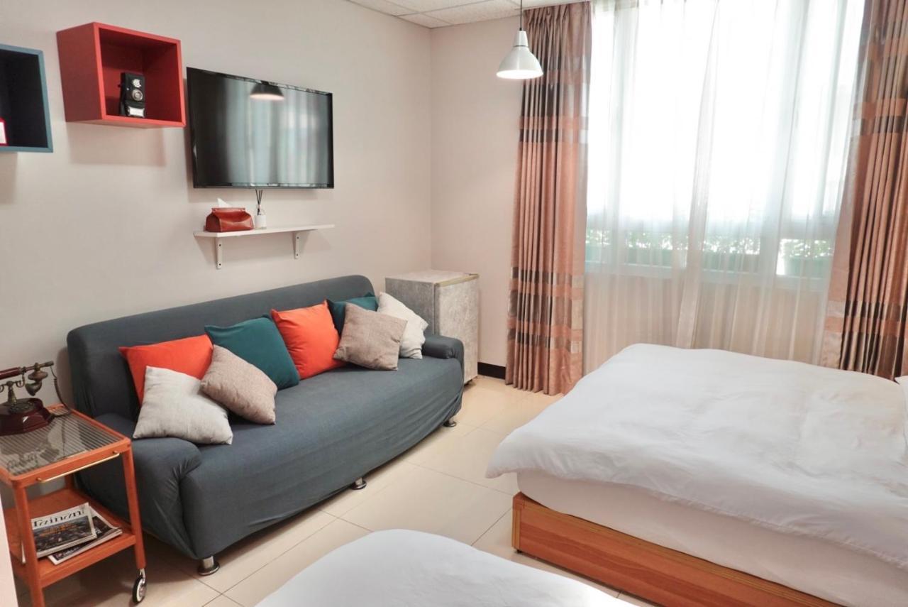 斑比bambi Hotel Tainan Exterior photo